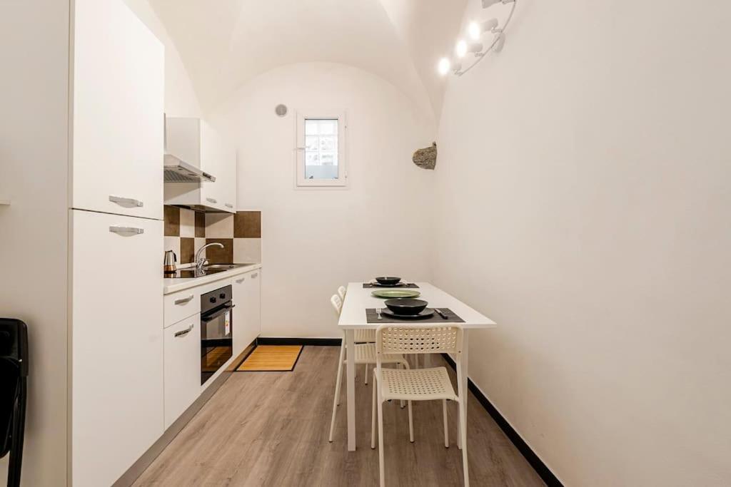 The First Porta Soprana Prione Apartment เจนัว ภายนอก รูปภาพ